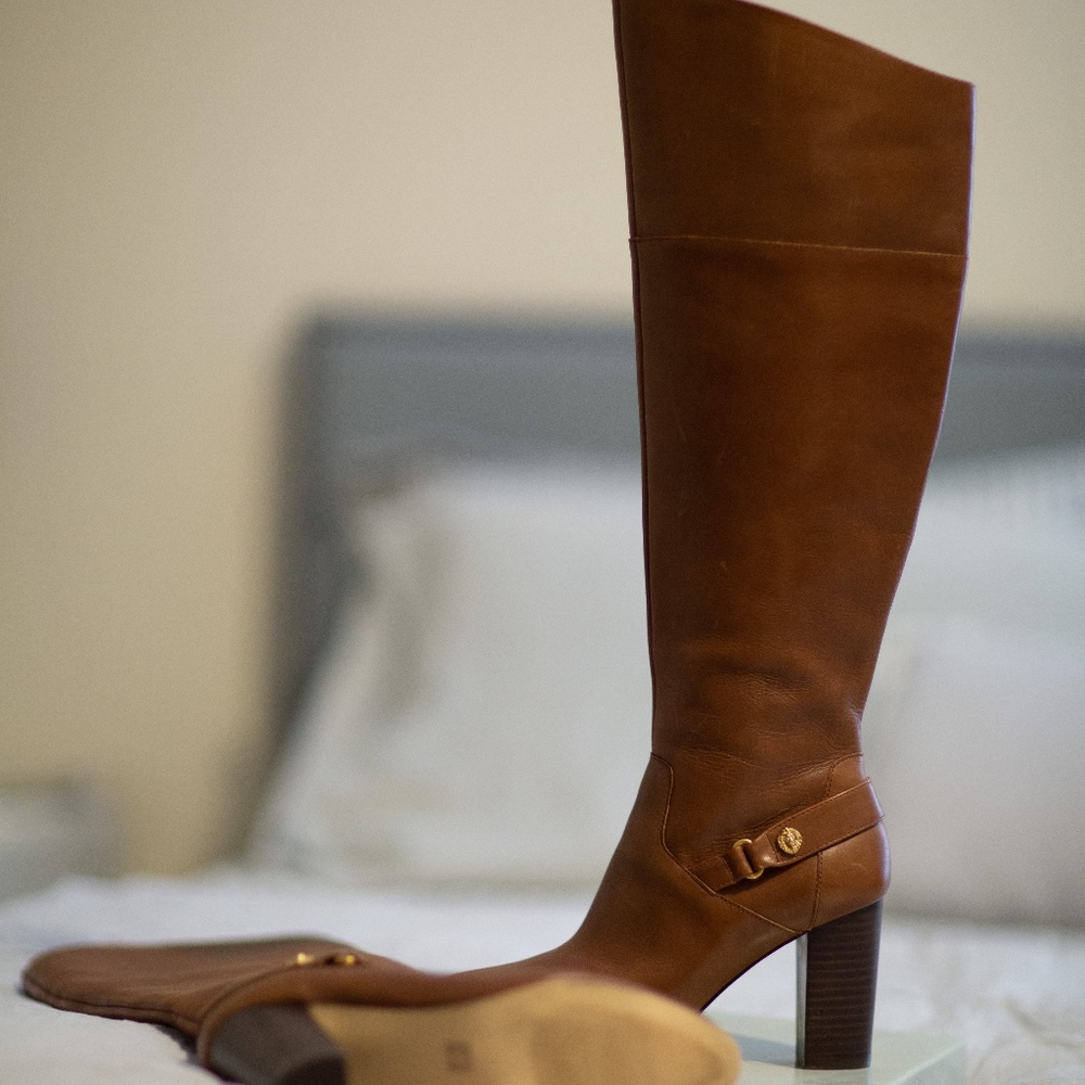 Anne Klein brown "Nixie" high heel brown boots